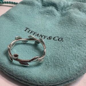Tiffany & Co. Paloma Picasso® Olive Leaf Band Ring Silver